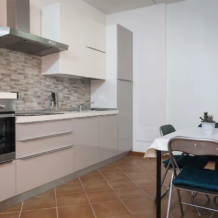 Casa Lo Specchio Holiday home Lugagnano